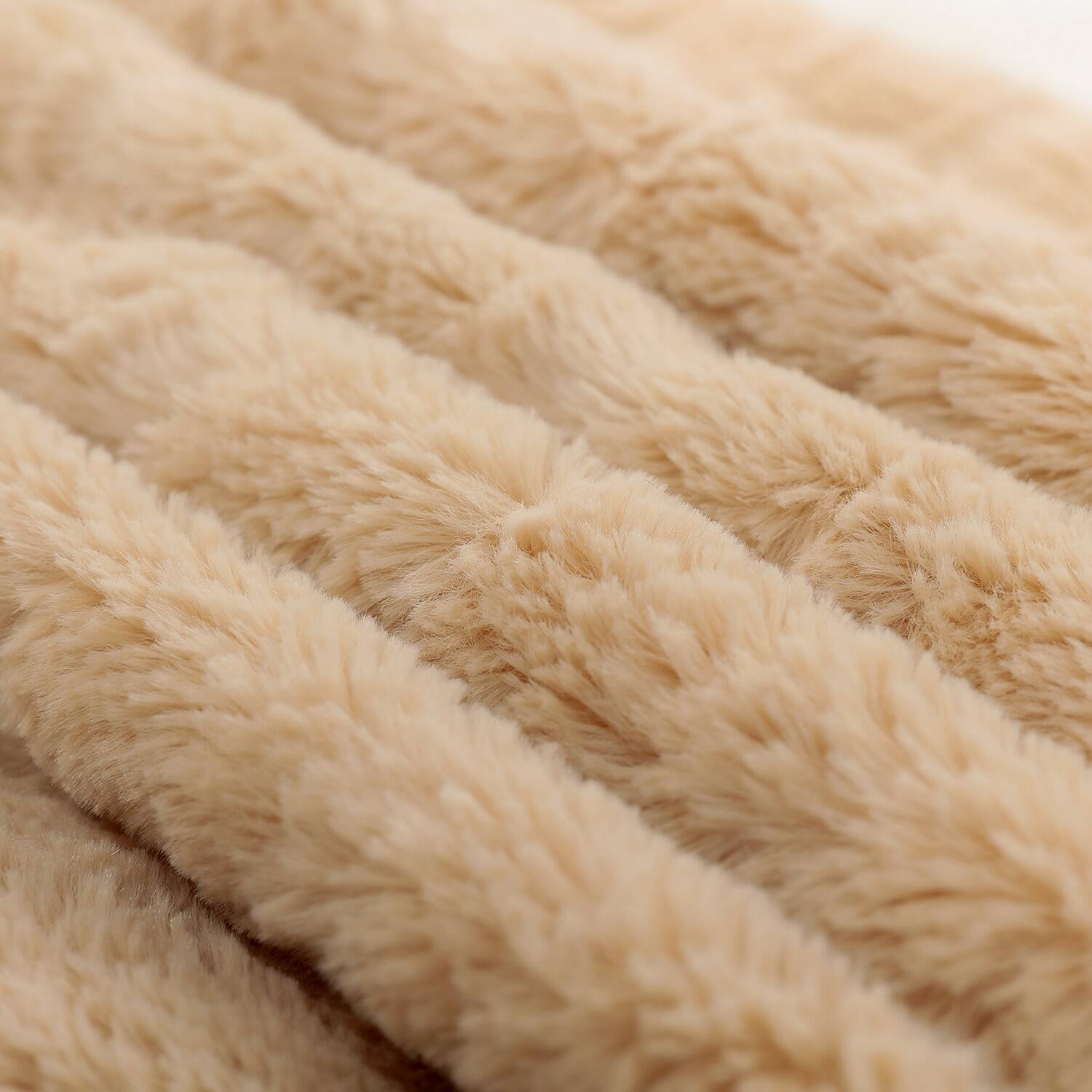 Faux Fur Throw Blankets Beige - NANPIPERHOME